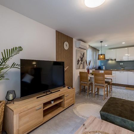Olive Shade - Apartment Near The Beach スプリト エクステリア 写真