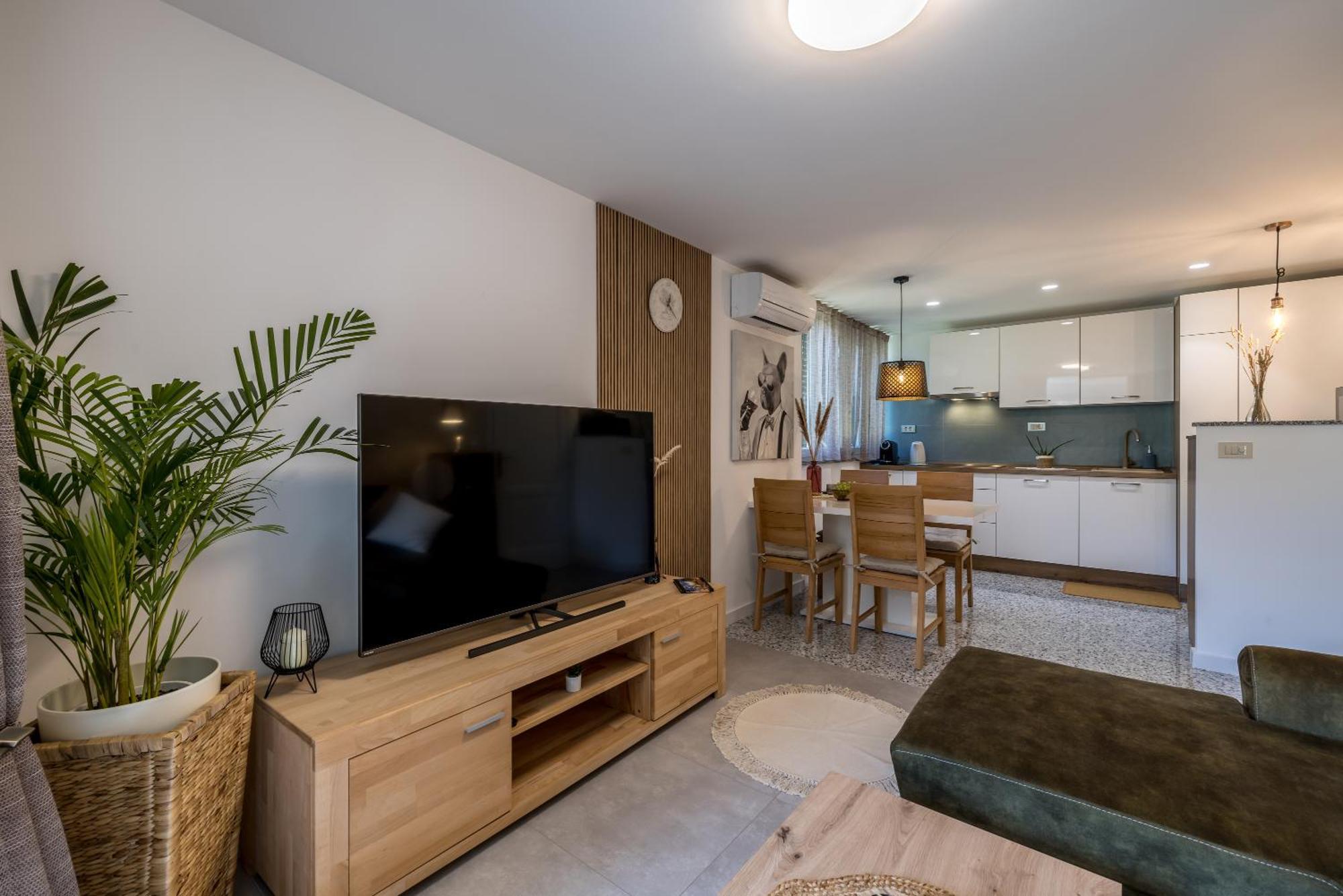 Olive Shade - Apartment Near The Beach スプリト エクステリア 写真
