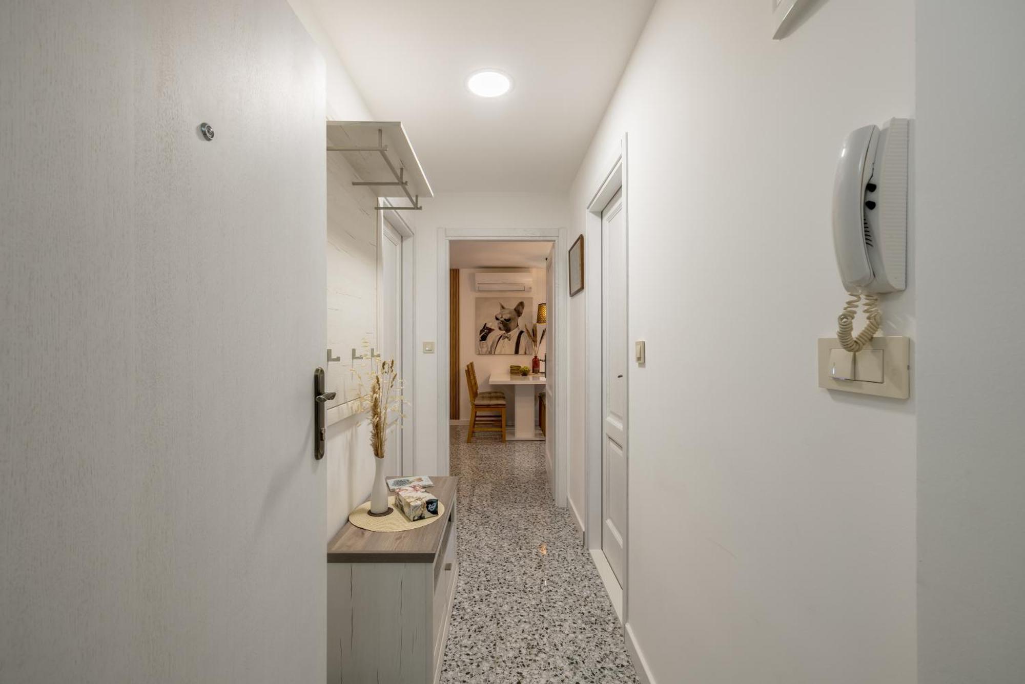 Olive Shade - Apartment Near The Beach スプリト エクステリア 写真