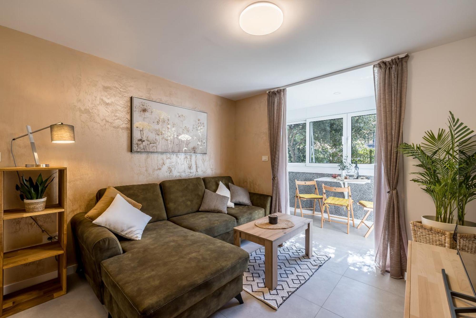 Olive Shade - Apartment Near The Beach スプリト エクステリア 写真