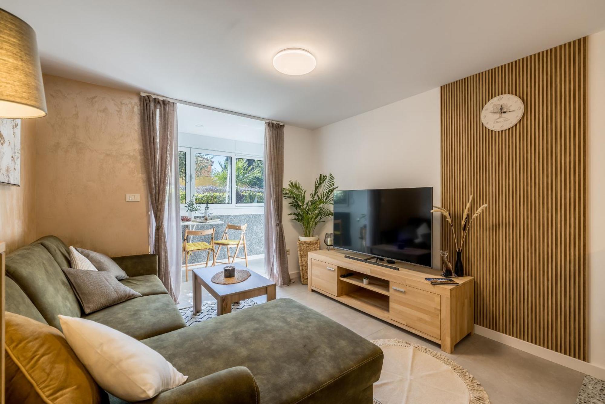 Olive Shade - Apartment Near The Beach スプリト エクステリア 写真
