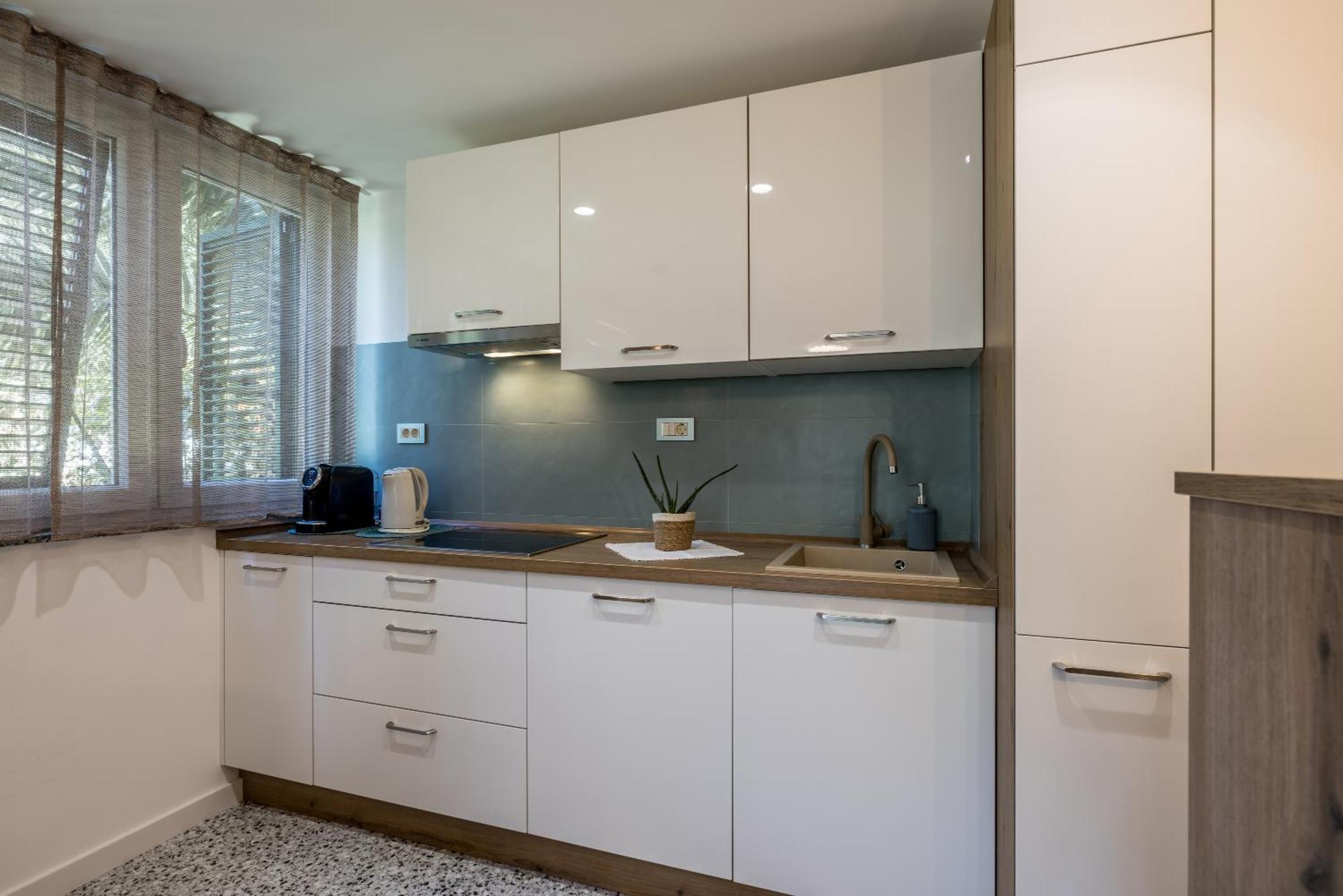 Olive Shade - Apartment Near The Beach スプリト エクステリア 写真