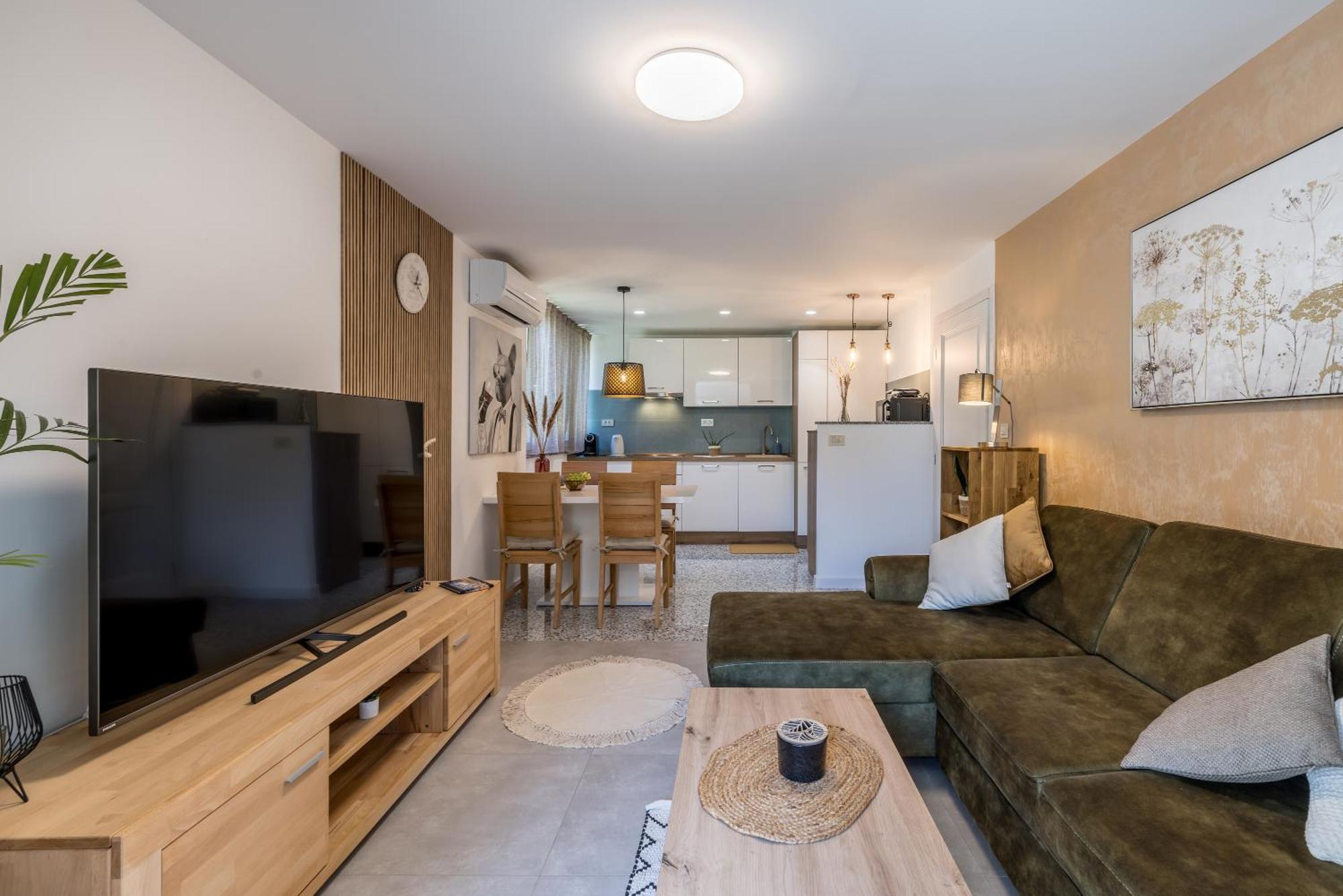 Olive Shade - Apartment Near The Beach スプリト エクステリア 写真